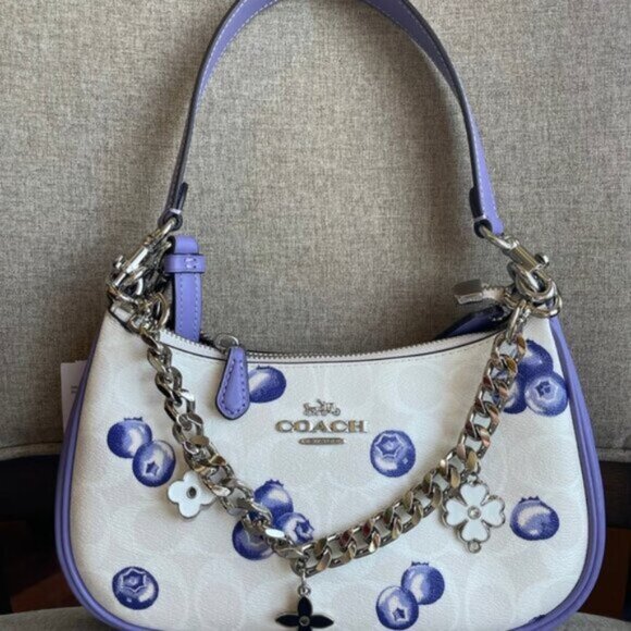 NWT Coach Teri Shoulder Bag In Signature Canvas With Blueberry Print - Picture 3 of 6